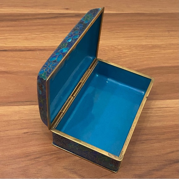 Vintage Chinese Cloisonne Blue Enamel Floral Hinged Trinket Box - Picture 3 of 16